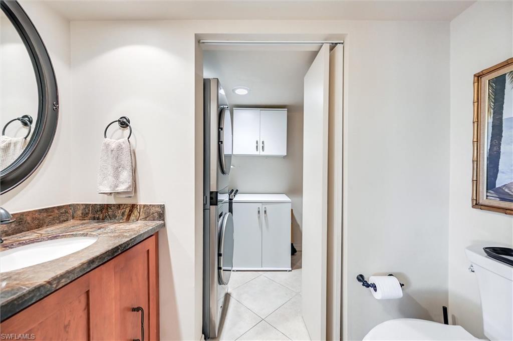 185 Lake Point LN # 8B