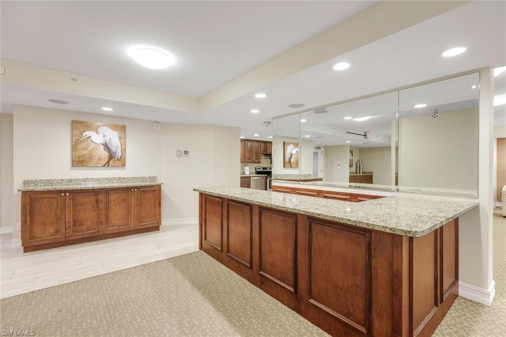 4451 Gulf Shore BLVD N # 406