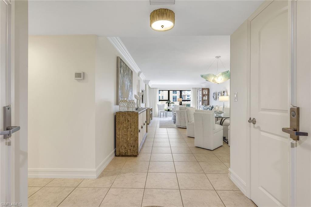 4451 Gulf Shore BLVD N # 406