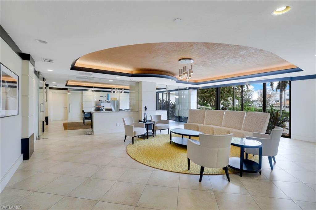 4451 Gulf Shore BLVD N # 406