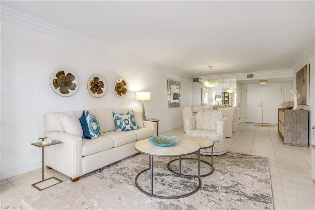 4451 Gulf Shore BLVD N # 406