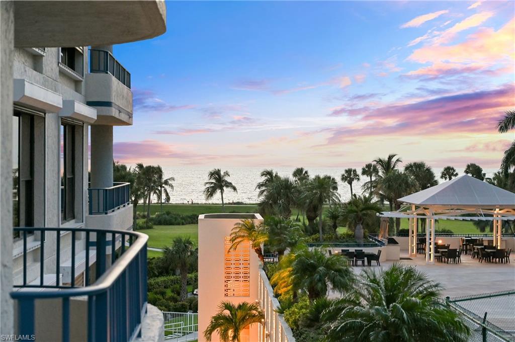 4451 Gulf Shore BLVD N # 406