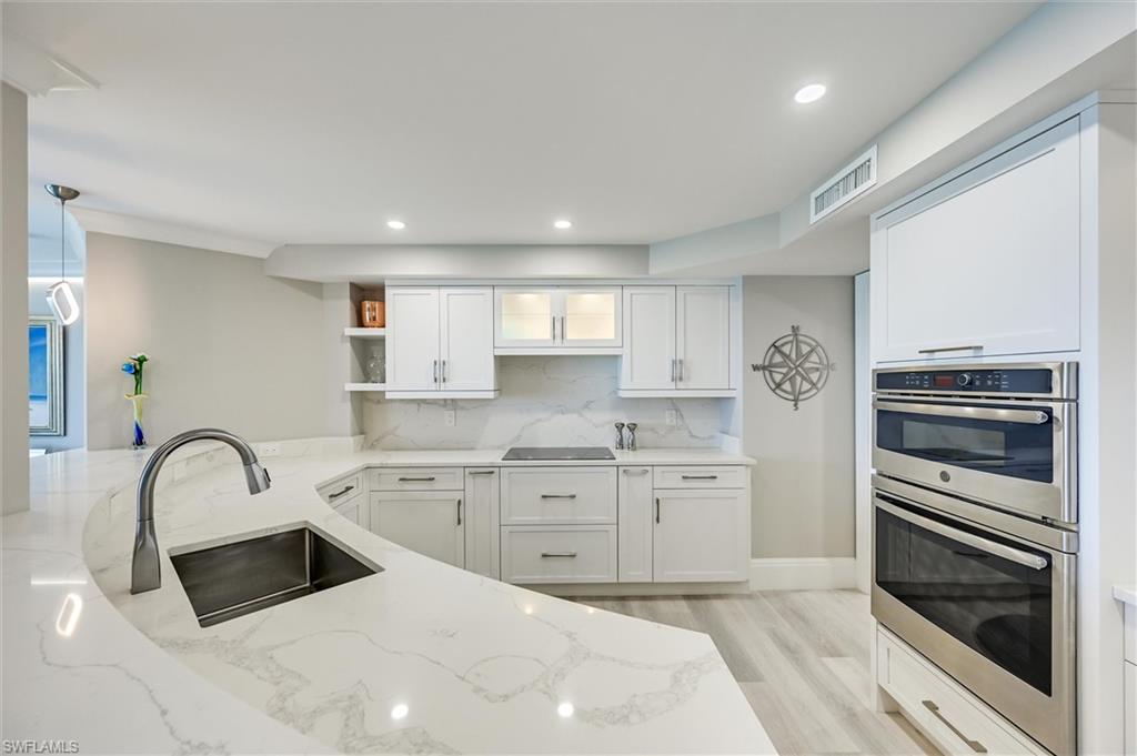 1275 GULF SHORE BLVD N 601 & 602