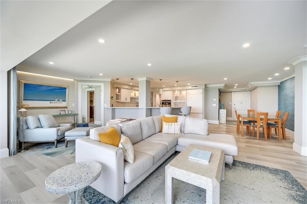 1275 GULF SHORE BLVD N 601 & 602