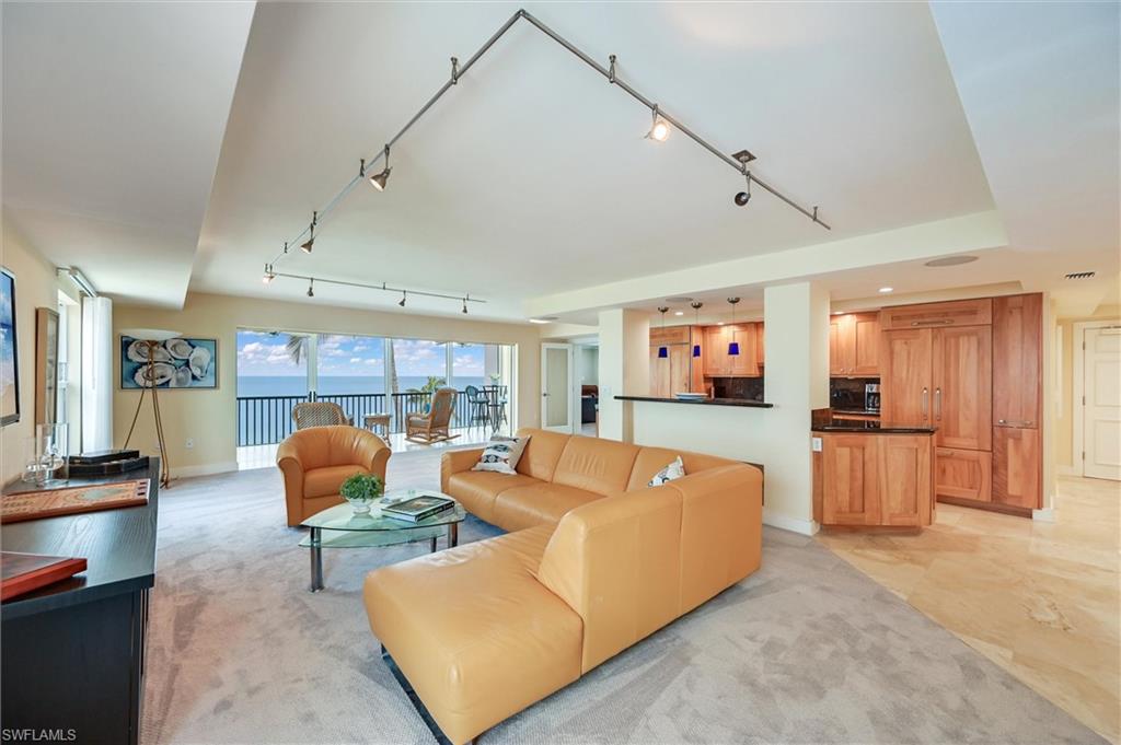 1275 GULF SHORE BLVD N 601 & 602