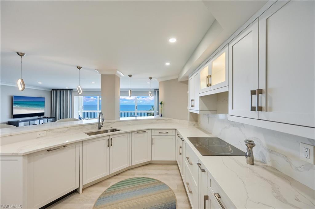 1275 GULF SHORE BLVD N 601 & 602