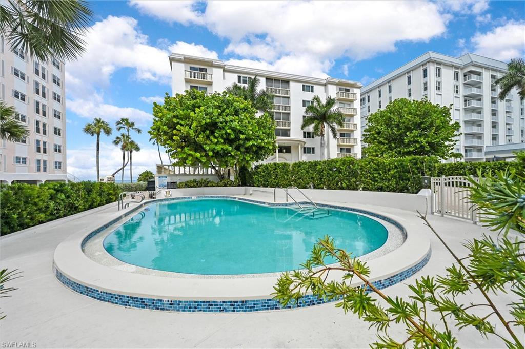 1275 GULF SHORE BLVD N 601 & 602