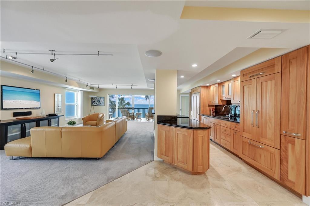 1275 GULF SHORE BLVD N 601 & 602