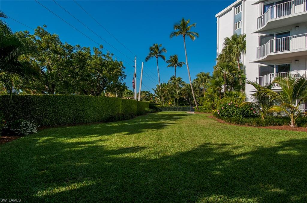 1300 Gulf Shore BLVD N 406