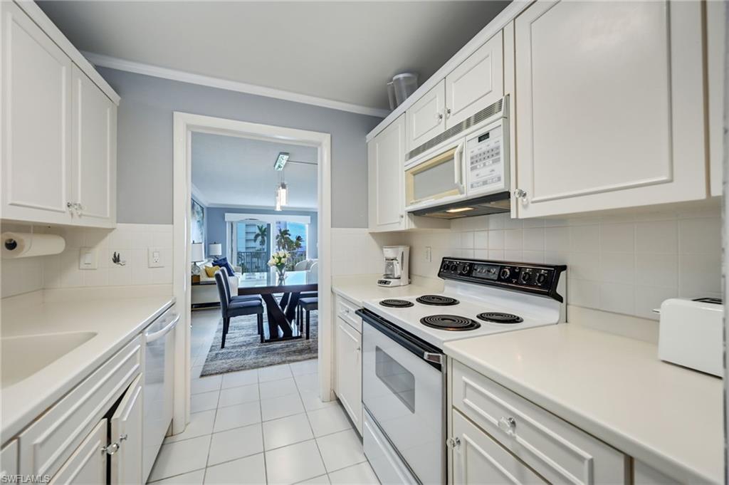 1300 Gulf Shore BLVD N 509