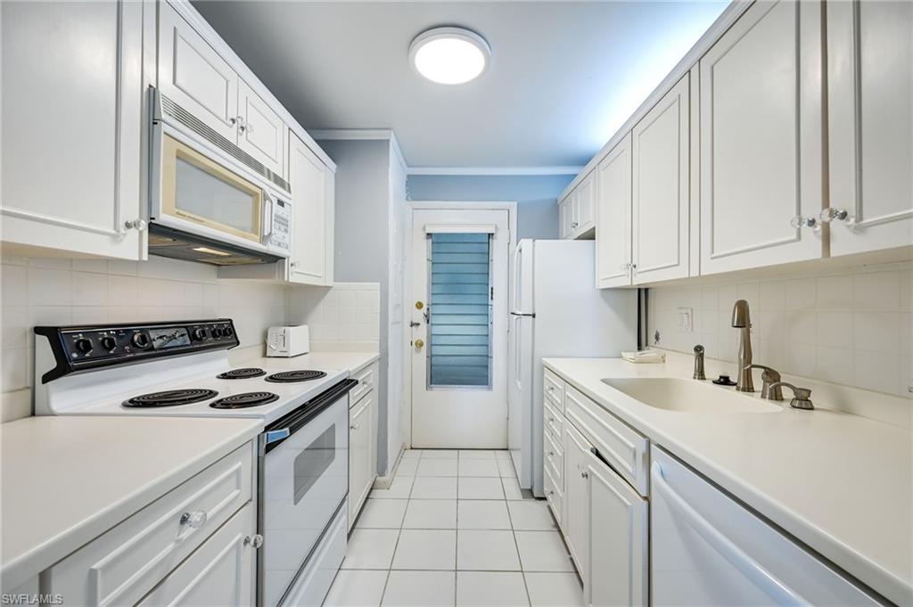 1300 Gulf Shore BLVD N 509