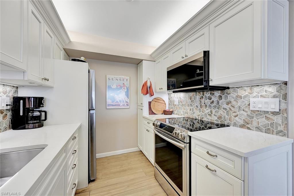 2150 GULF SHORE BLVD N 703