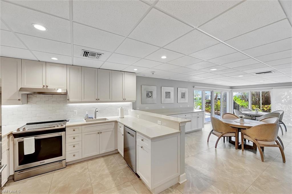 2150 GULF SHORE BLVD N 703
