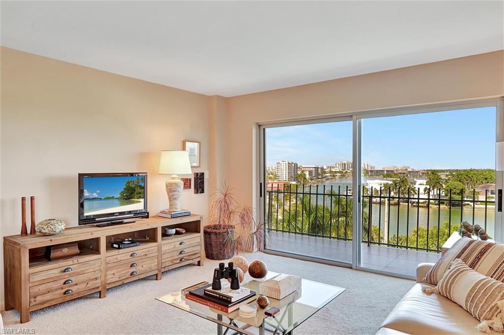 2150 GULF SHORE BLVD N 703