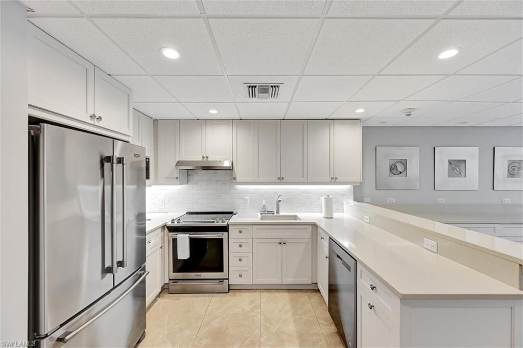 2150 GULF SHORE BLVD N 703
