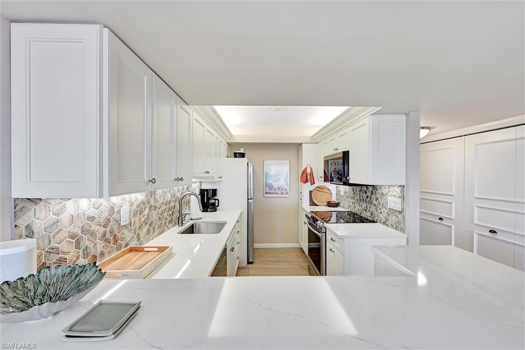 2150 GULF SHORE BLVD N 703