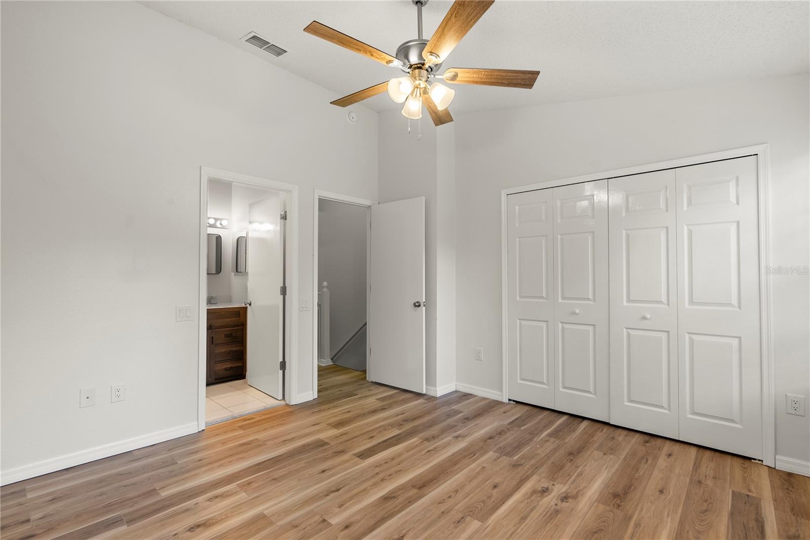 8629 HUNTERS KEY CIR