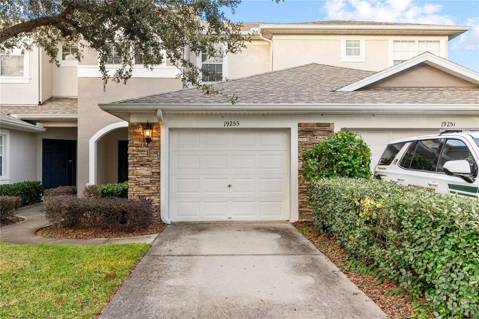 19253 STONE HEDGE DR