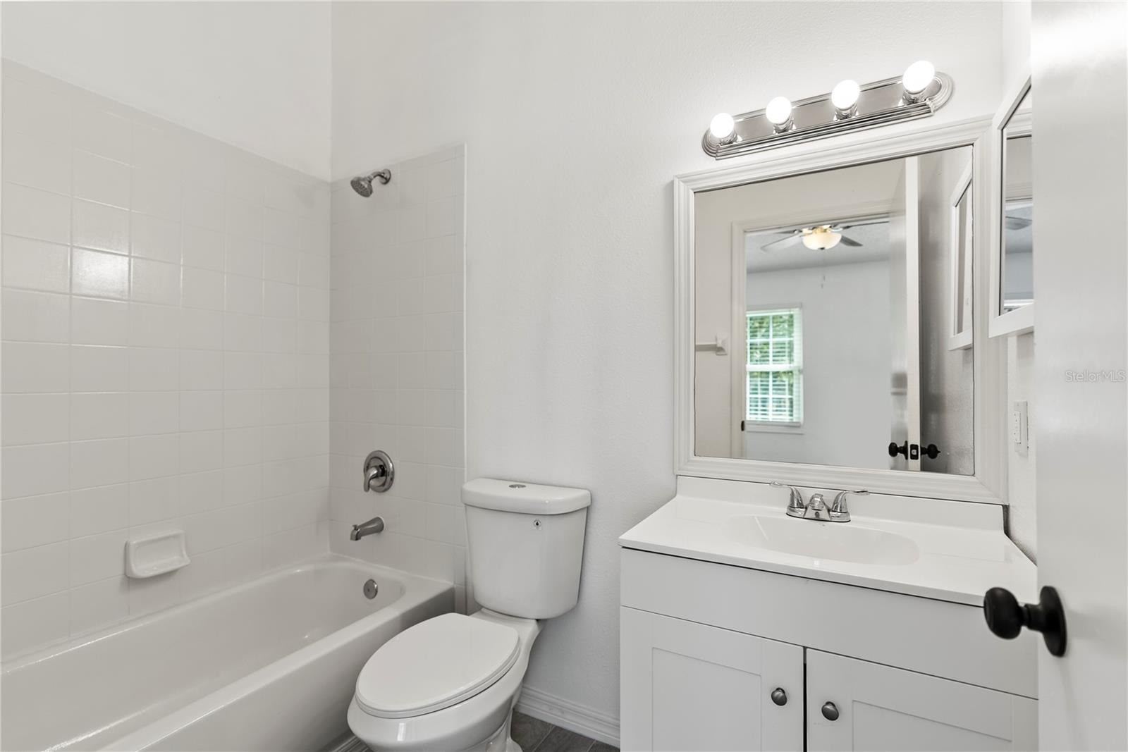 8646 HUNTERS KEY CIR