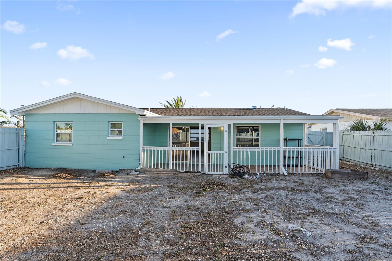 8253 SAYBROOK DR
