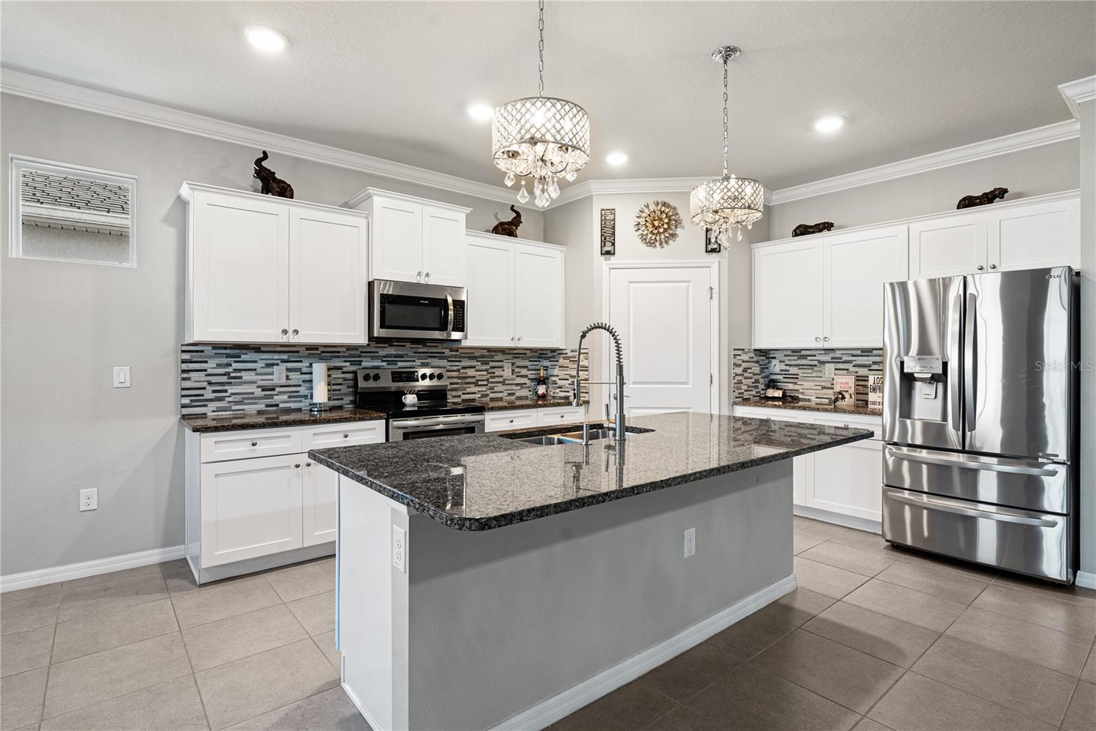 1092 PIPESTONE PL