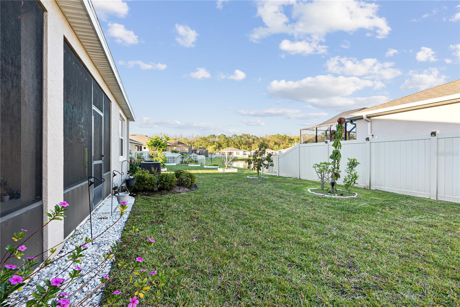 1092 PIPESTONE PL