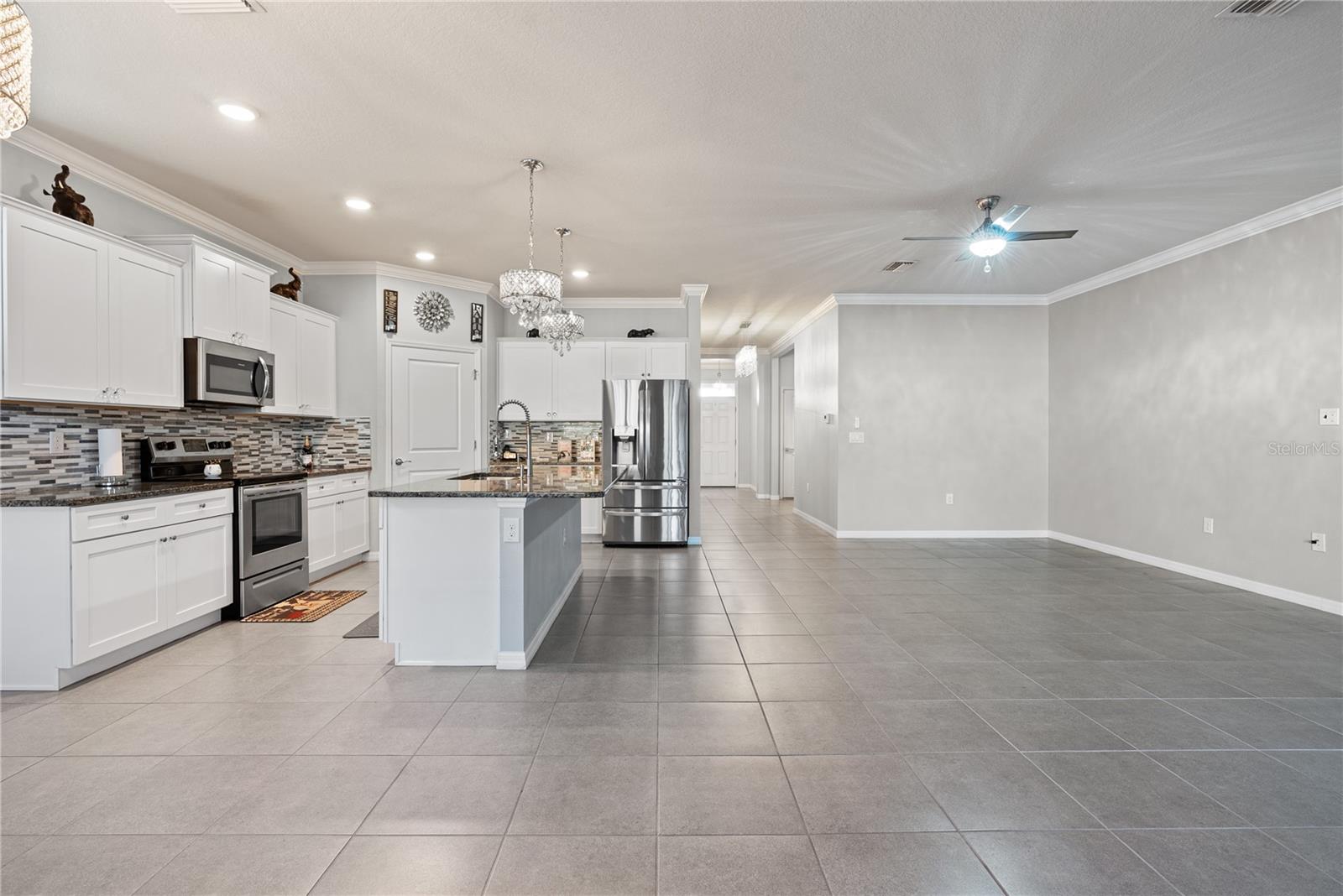 1092 PIPESTONE PL