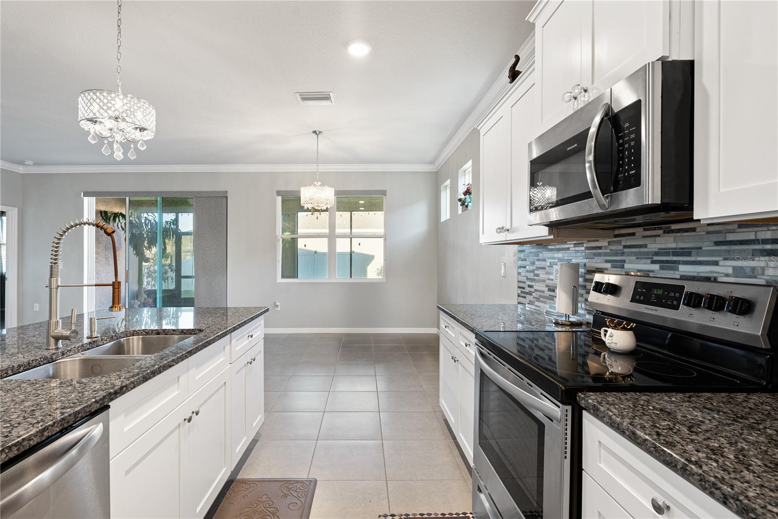 1092 PIPESTONE PL