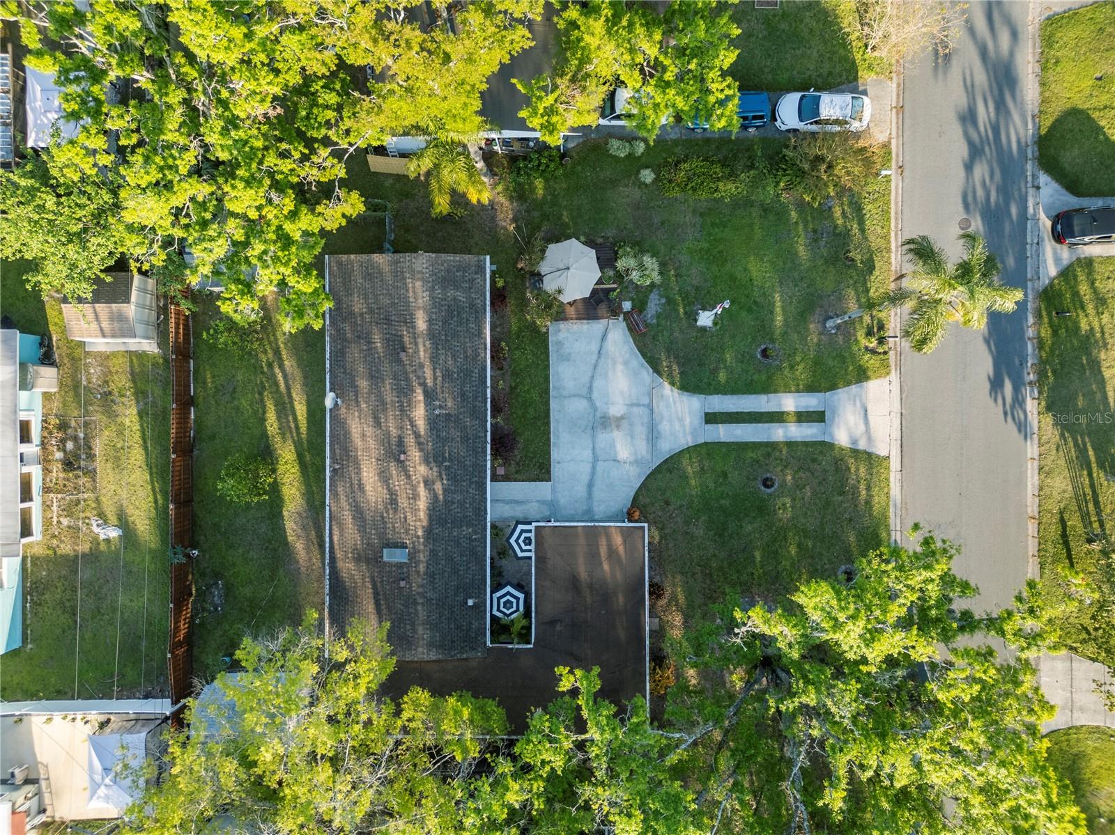 510 BROXBURN AVE