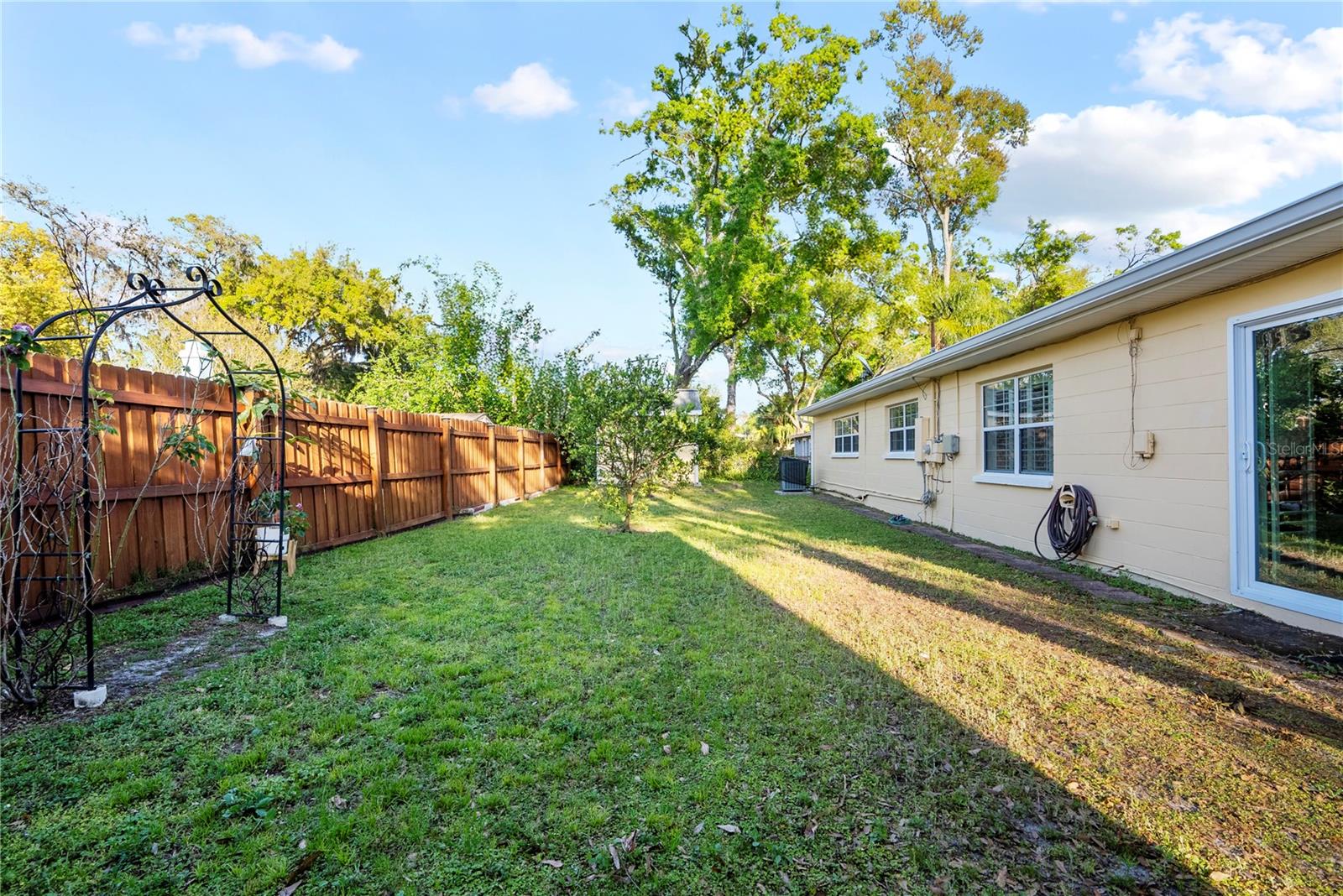 510 BROXBURN AVE