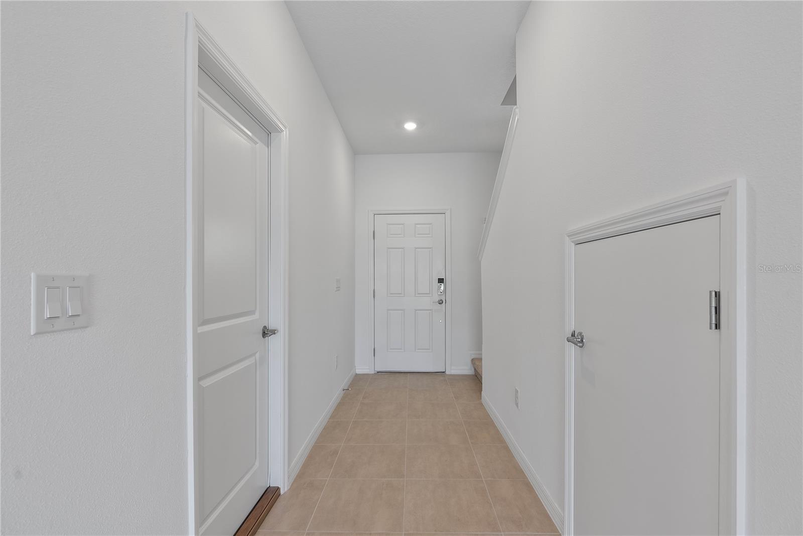 2128 HALLIER CV