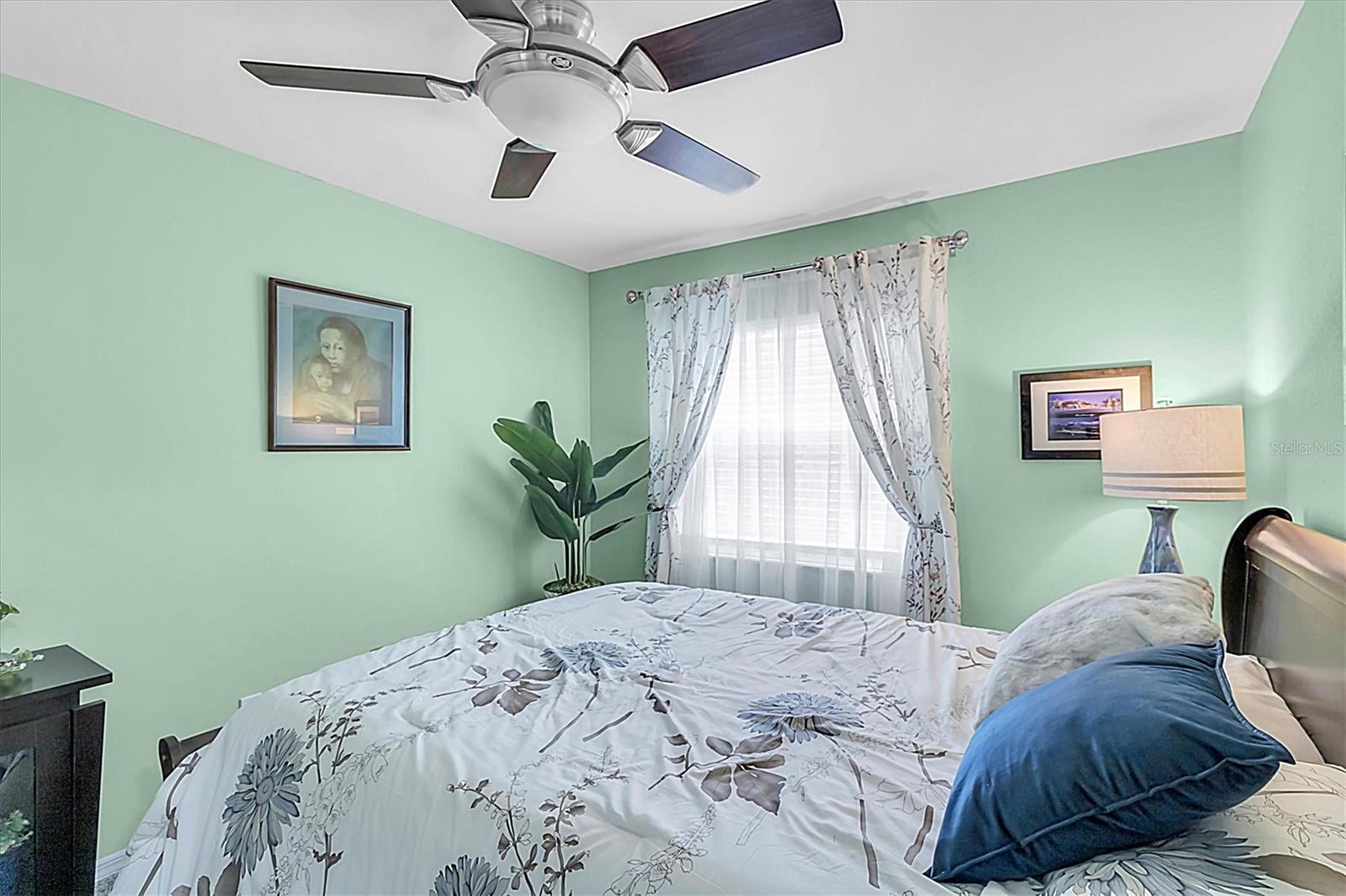 1428 CHESTERFIELD DR