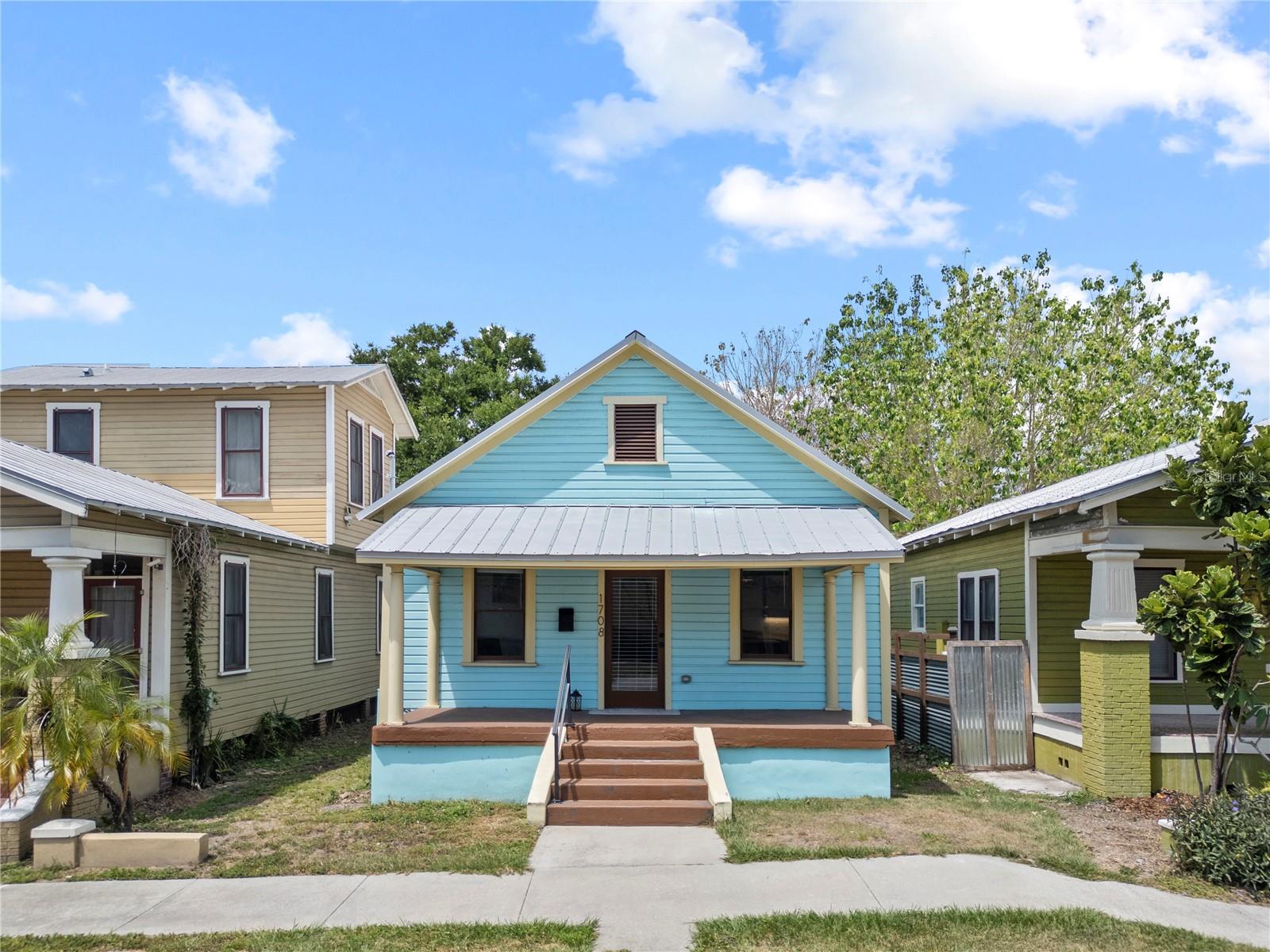 1708 E 15TH AVE