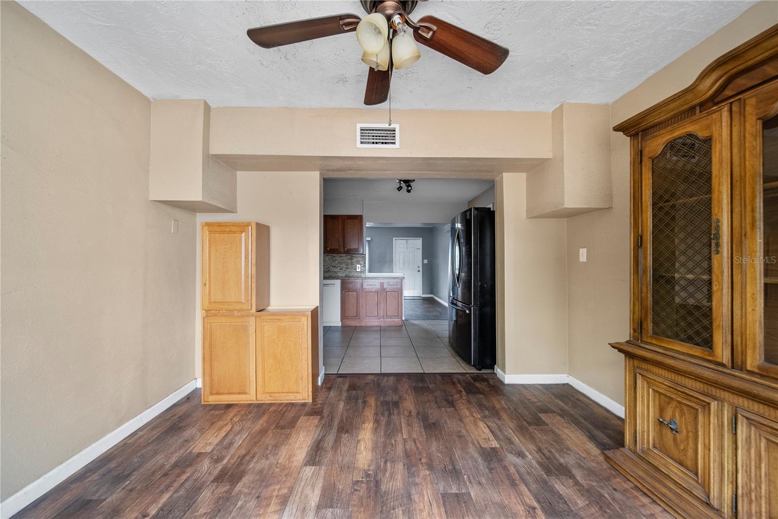 10602 CAMELIA DR