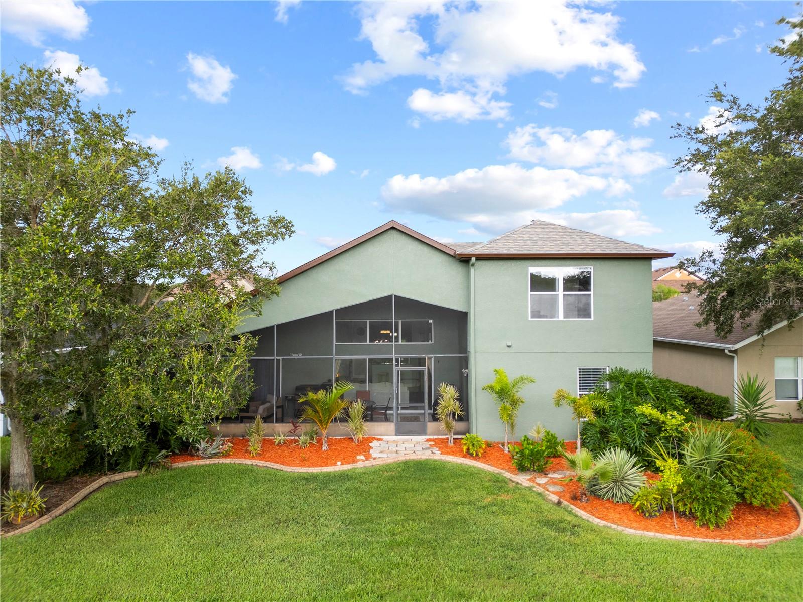 4512 POINTE O WOODS DR