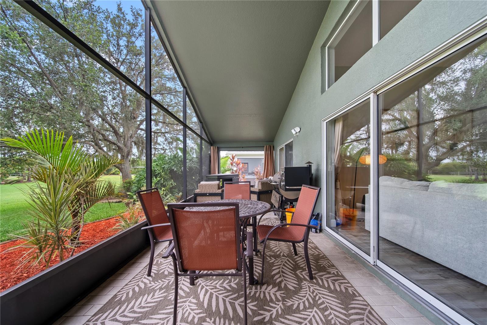 4512 POINTE O WOODS DR