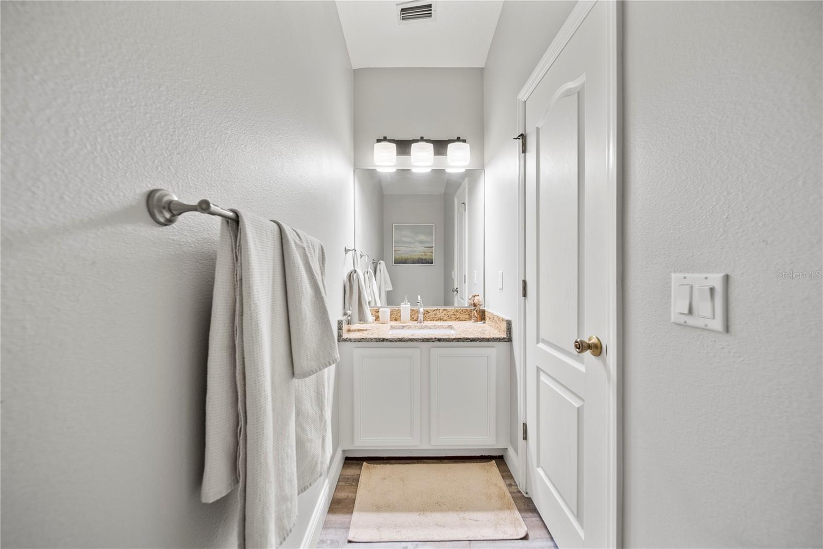 4512 POINTE O WOODS DR