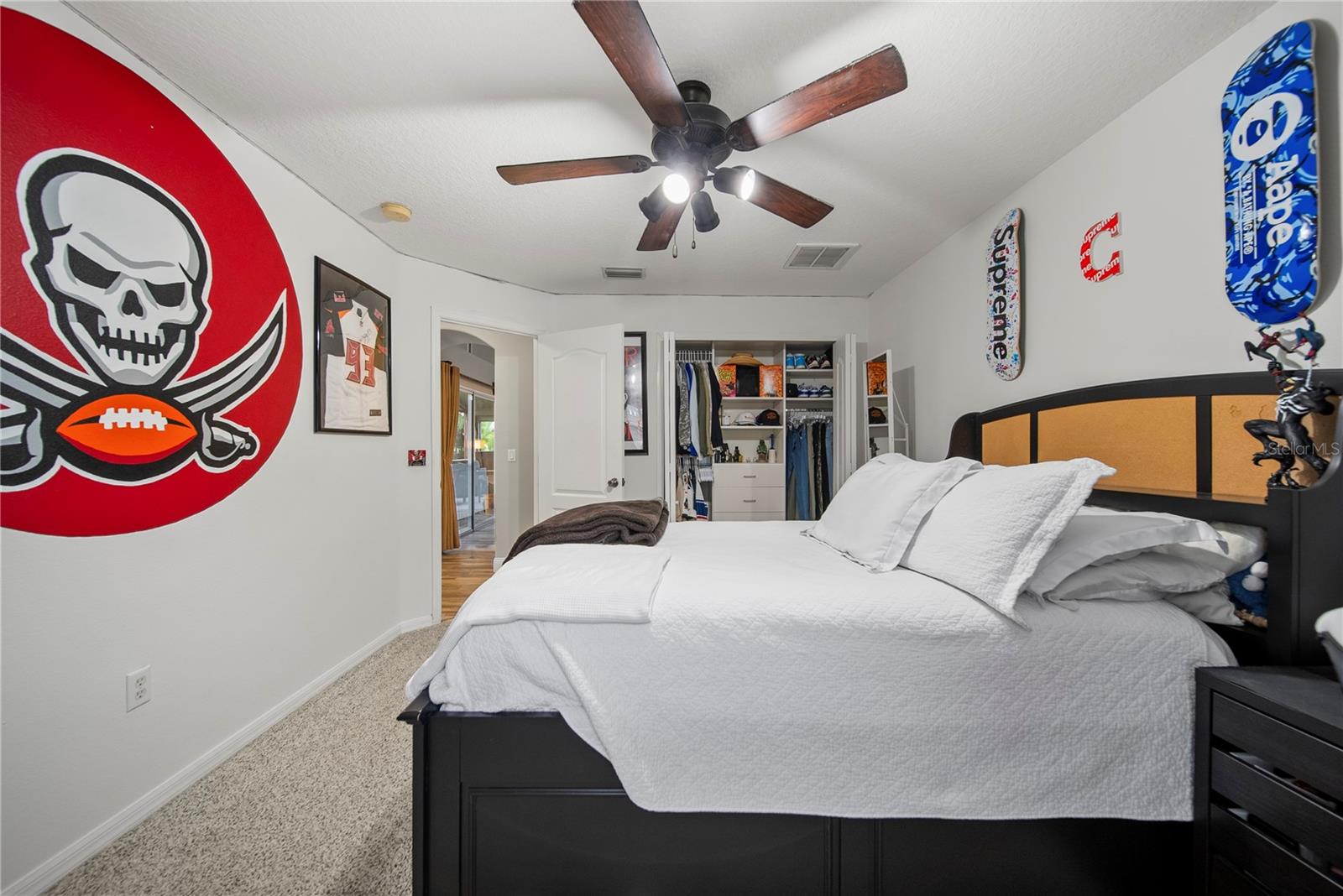 4512 POINTE O WOODS DR