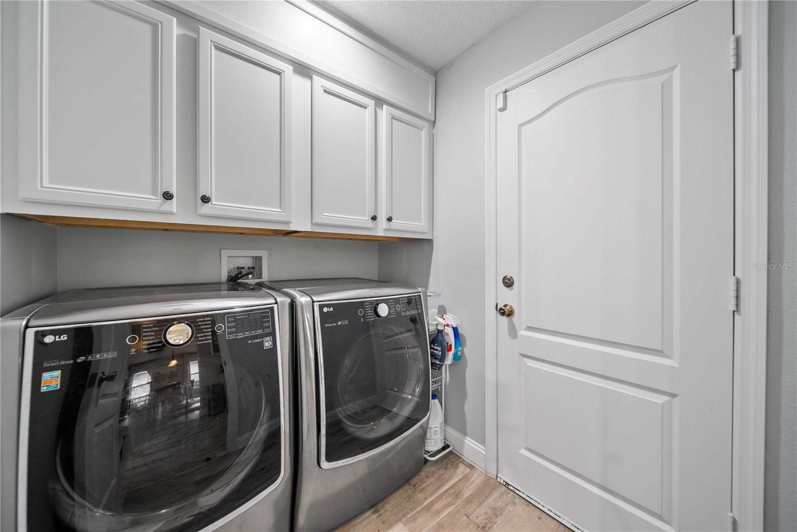 4512 POINTE O WOODS DR