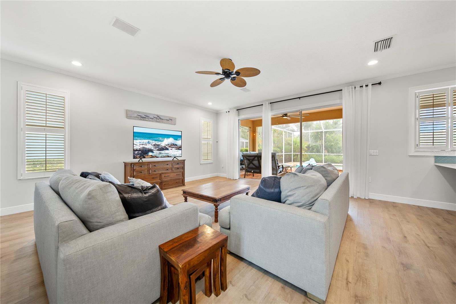 18004 AVALON LN