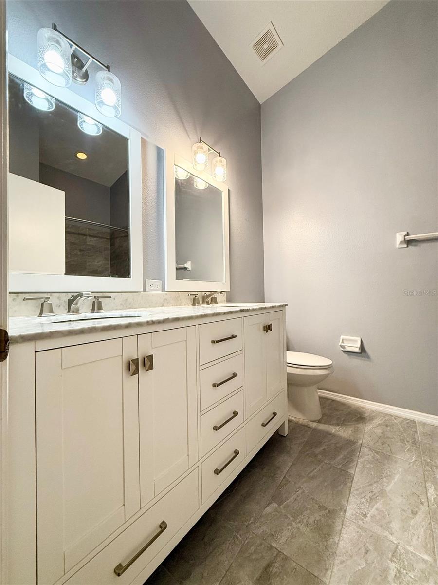 8654 HUNTERS KEY CIR