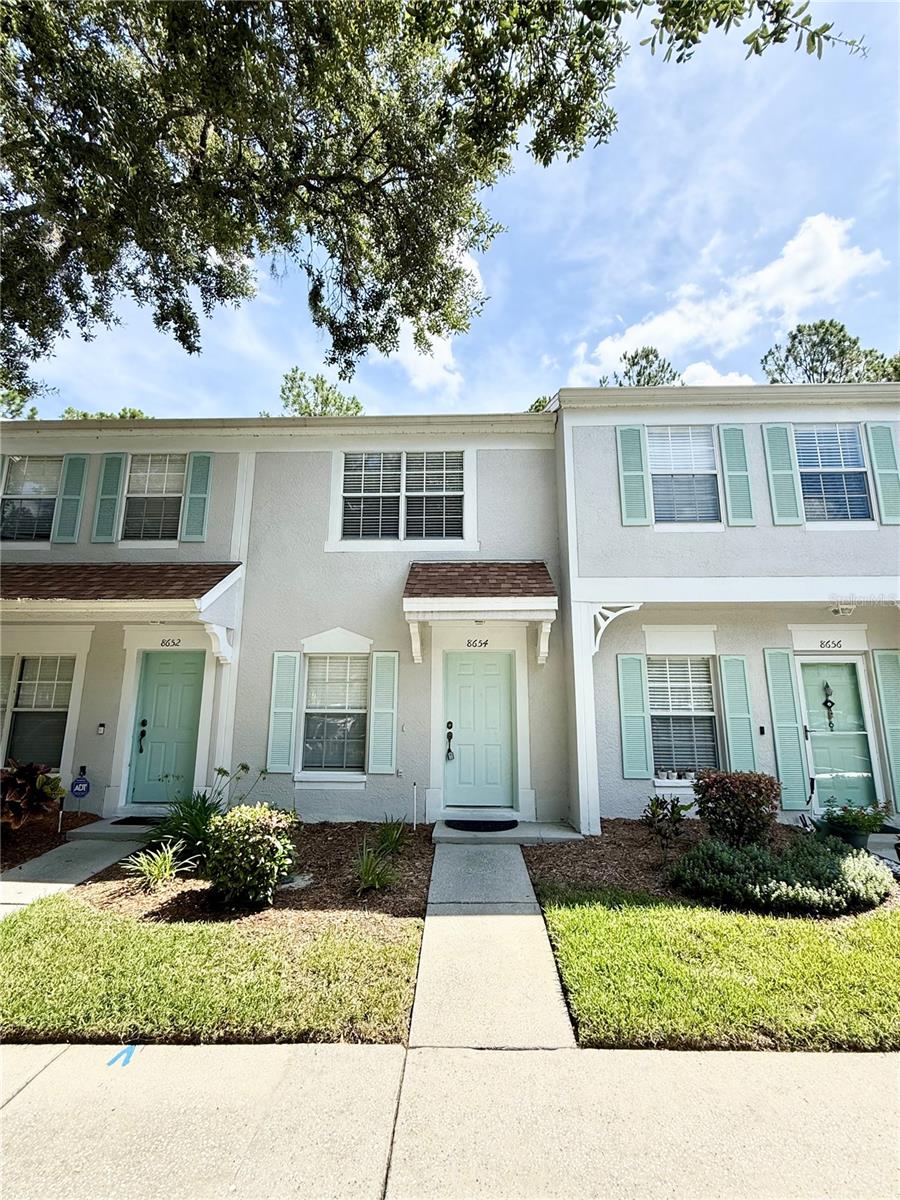 8654 HUNTERS KEY CIR