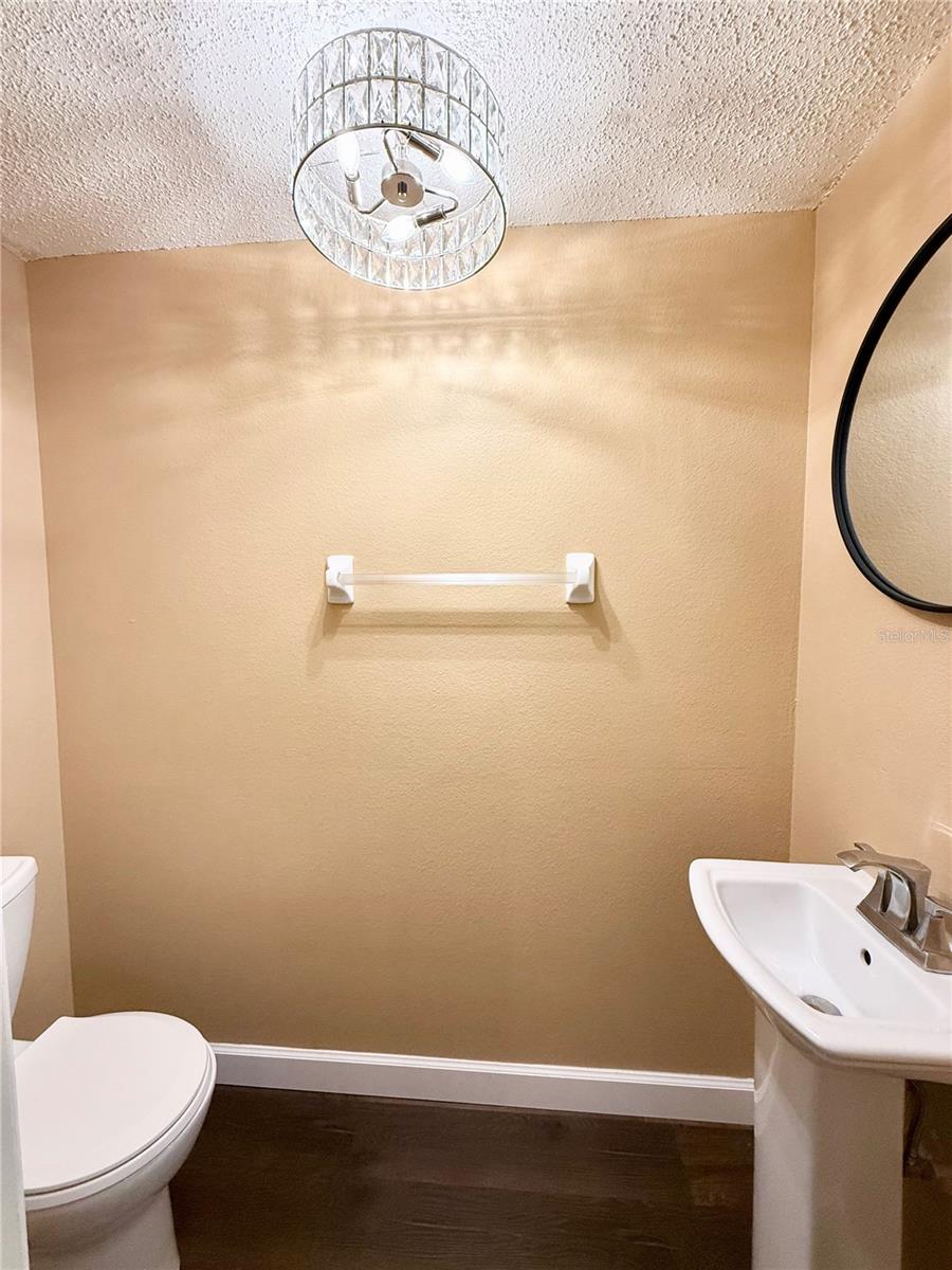 8654 HUNTERS KEY CIR