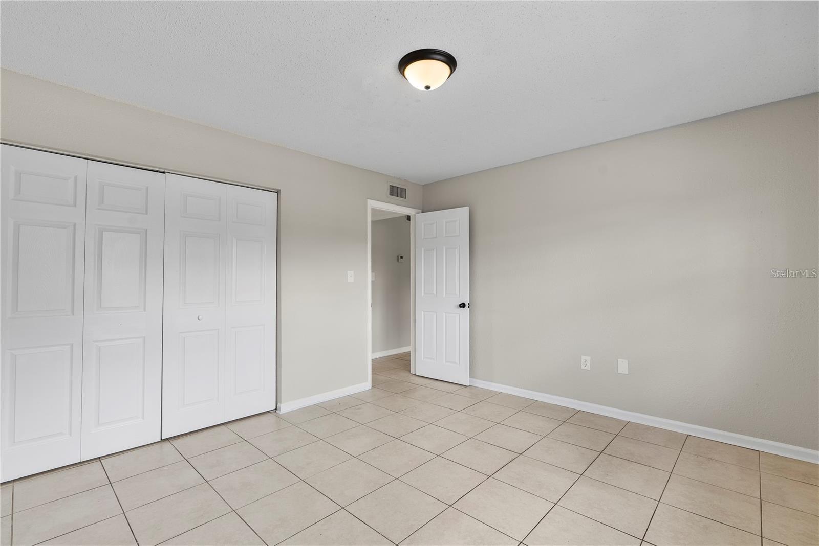 201 PINE VIOLET CT #202