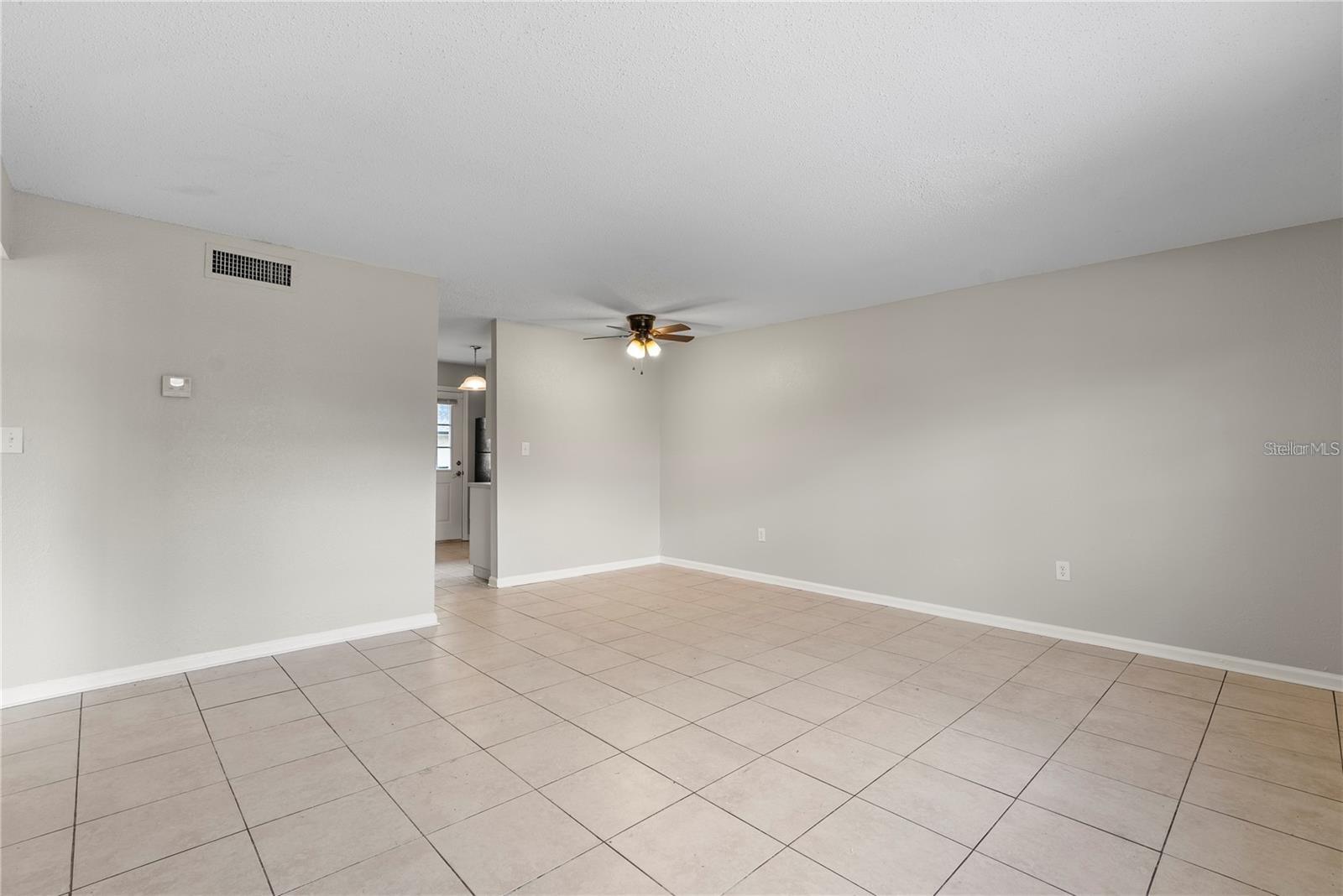 201 PINE VIOLET CT #202
