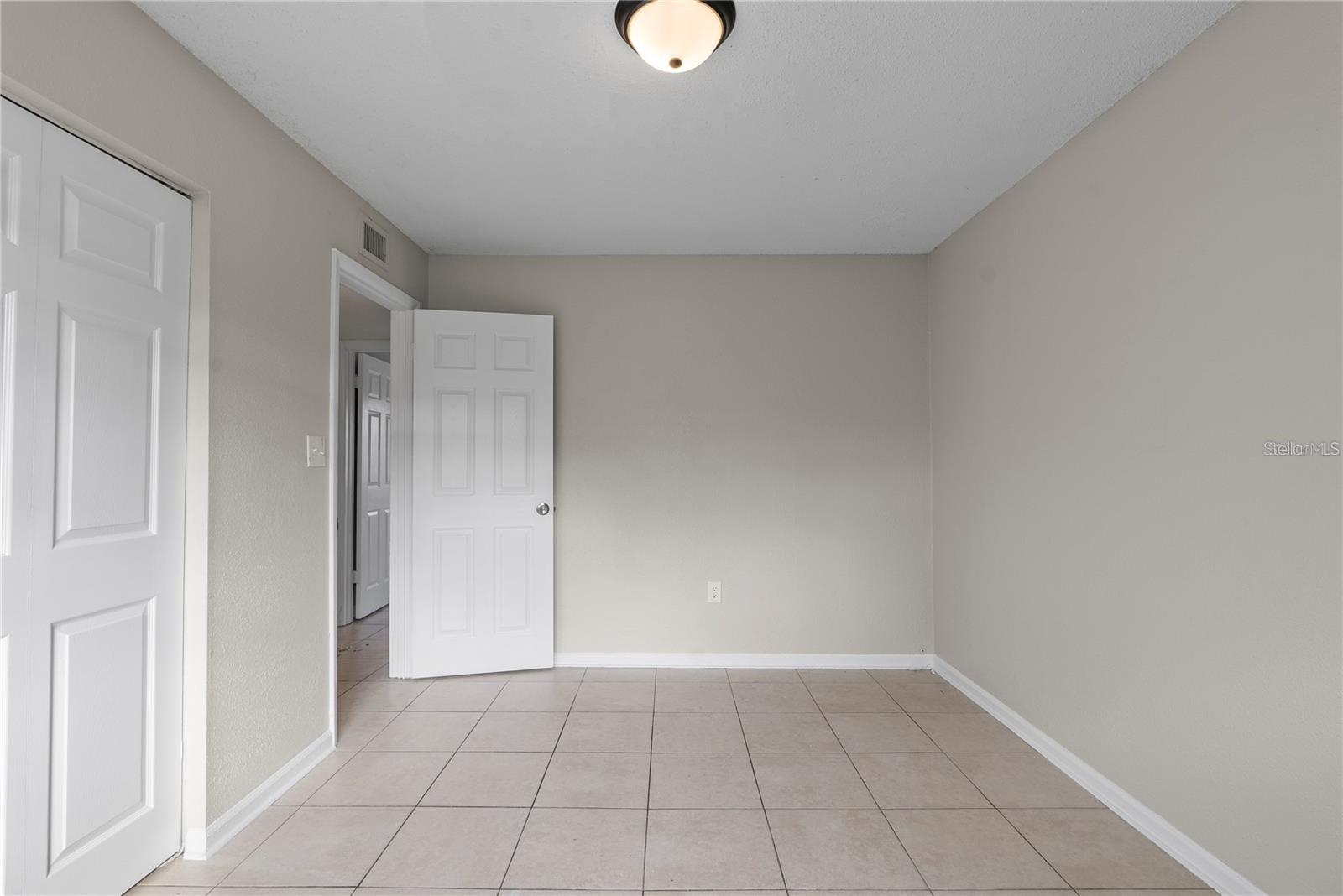 201 PINE VIOLET CT #202