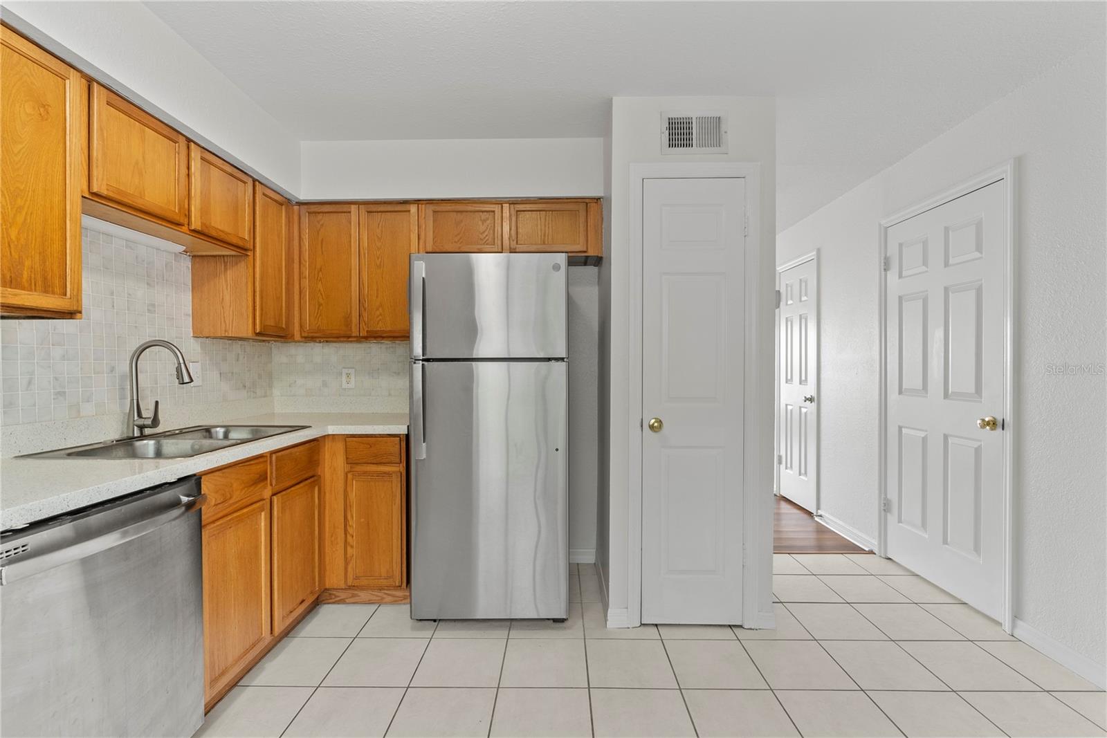 13548 EMBASSY PARK CT #26