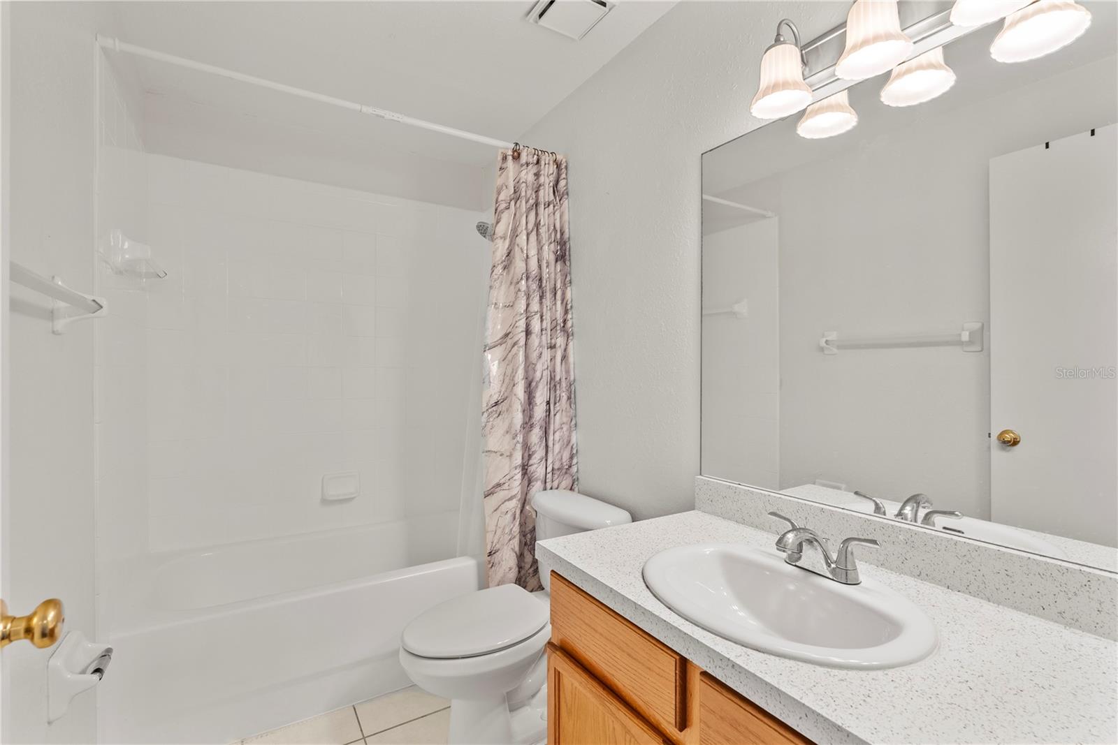 13548 EMBASSY PARK CT #26