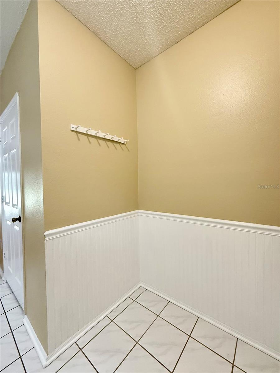 8556 HUNTERS KEY CIR