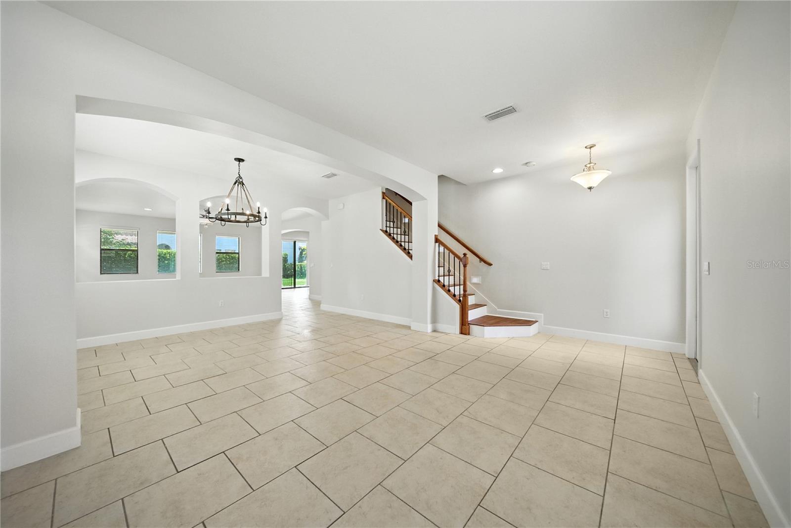 8209 DUNHAM STATION DR